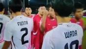 下手有点狠啊！U17世界杯朝鲜vs日本，朝鲜球员独特&ldquo;握手&rdquo;方式